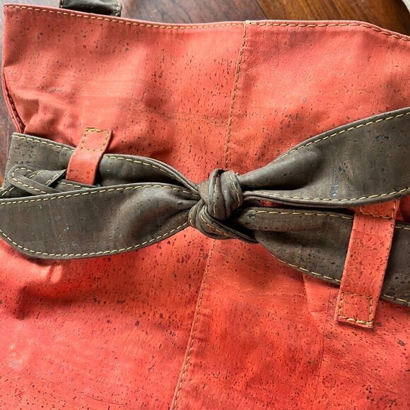 Artelusa Coral & Brown Cork Shoulder‎ Bag With Bow Detail - Picture 4 of 9